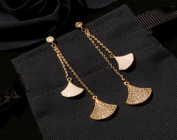 queen lotus 2019 new 18k gold plated fan shape earrings women fashion drop earrings jewelry fashion jewelry for gift korean earrin5682660, Silver
queen lotus 2019 new 18k gold plated fan shape earrings women fashion drop earrings jewelry fashion jewelry for gift korean earrin5682660, Silver