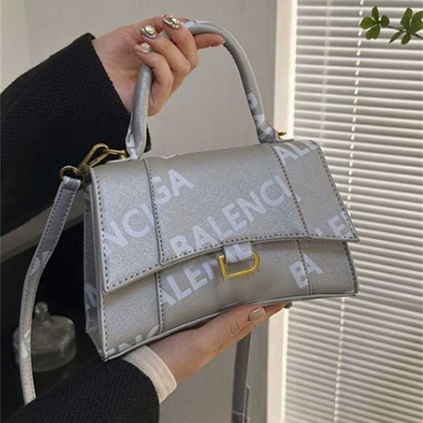 fashion design leather crossbody bags for women luxury korean version shoulder bag female purse and handbag 70% off outlet clearance
fashion design leather crossbody bags for women luxury korean version shoulder bag female purse and handbag 70% off outlet clearance