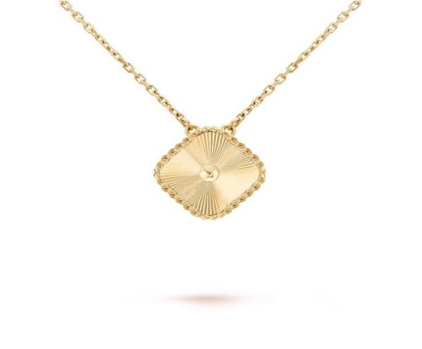 fashion classic four leaf clover pendant necklace plated 18k gold plating 925 silver necklace for womengirl valentine039s moth2005890
fashion classic four leaf clover pendant necklace plated 18k gold plating 925 silver necklace for womengirl valentine039s moth2005890