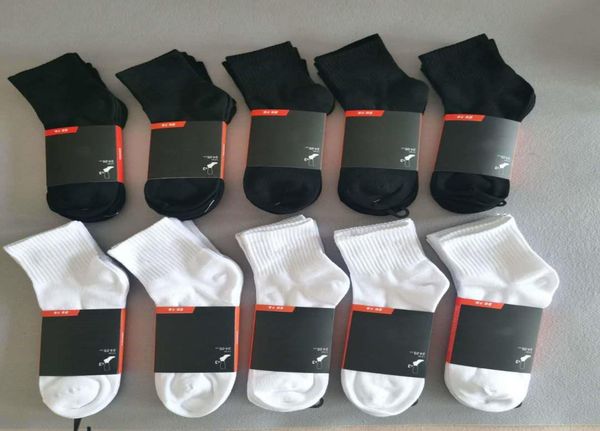 mens socks women men cotton allmatch classic ankle letter breathable black and white mixing football basketball spor8749685
mens socks women men cotton allmatch classic ankle letter breathable black and white mixing football basketball spor8749685
