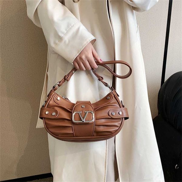heavy industry rivet for women's 2023 new trend shoulder fashion v fold crescent underarm bag clearance 85% off
heavy industry rivet for women's 2023 new trend shoulder fashion v fold crescent underarm bag clearance 85% off