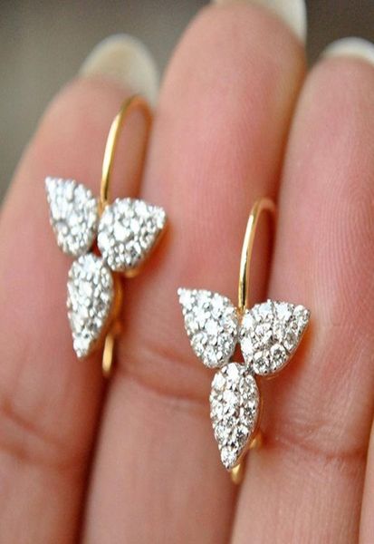 2020 personality micro zirconium trifoliate earrings female net earrings women wedding earrings fashion jewlery gift7039036, Silver
2020 personality micro zirconium trifoliate earrings female net earrings women wedding earrings fashion jewlery gift7039036, Silver