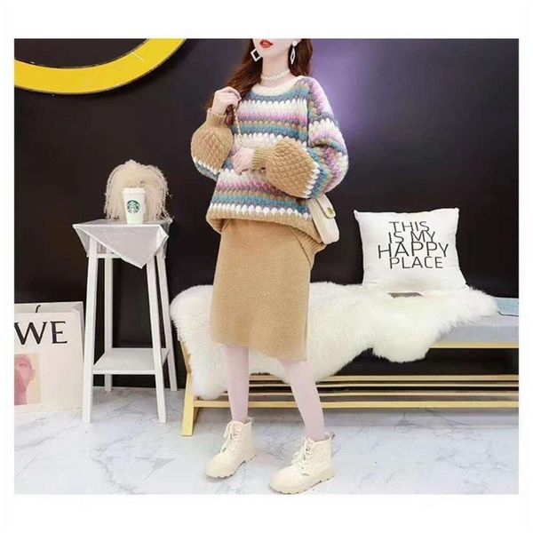 autumn and winter sweater korean casual suit for women colorful striped elastic waist bag hip skirt, White;black
autumn and winter sweater korean casual suit for women colorful striped elastic waist bag hip skirt, White;black