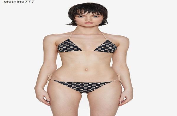 misbhv letter old flower bikini threepoint printed swimsuit no steel ring swimsuit split in tide2202028, White;black
misbhv letter old flower bikini threepoint printed swimsuit no steel ring swimsuit split in tide2202028, White;black