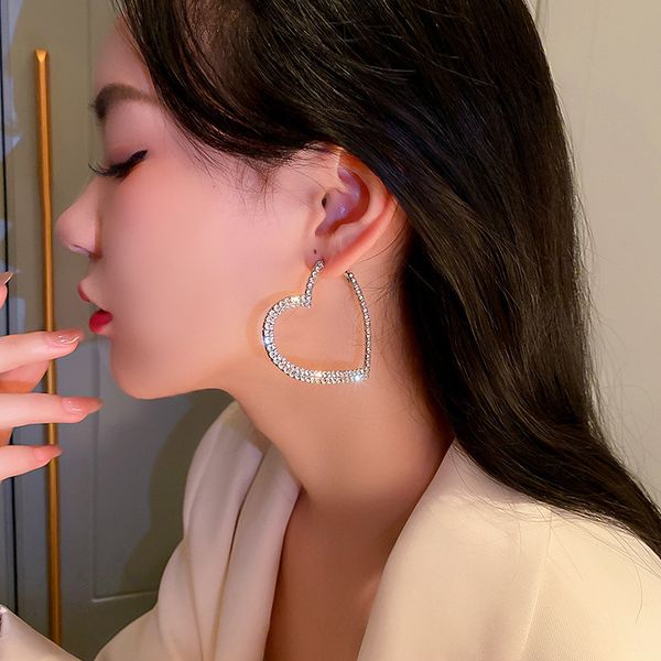 luxury big silver hoop earring for lady women orrous girls designer jewelry earring valentine's day gift engagement for bride heart ear, Golden;silver
luxury big silver hoop earring for lady women orrous girls designer jewelry earring valentine's day gift engagement for bride heart ear, Golden;silver