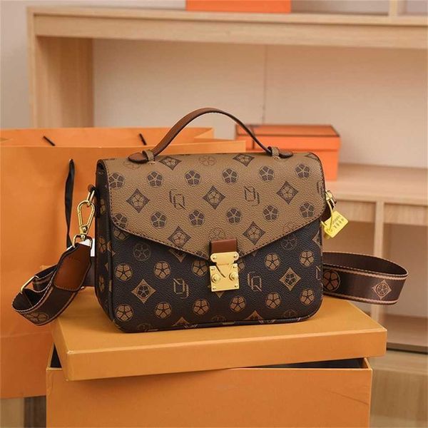 baobao women's new and handheld one shoulder crossbody texture small square bag clearance 85% off
baobao women's new and handheld one shoulder crossbody texture small square bag clearance 85% off