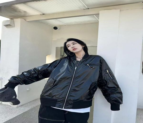 2023 american women leather shirt luxury sweatshirt long sleeve womens tanks comfortable short chest logo embroider1477837, Black
2023 american women leather shirt luxury sweatshirt long sleeve womens tanks comfortable short chest logo embroider1477837, Black