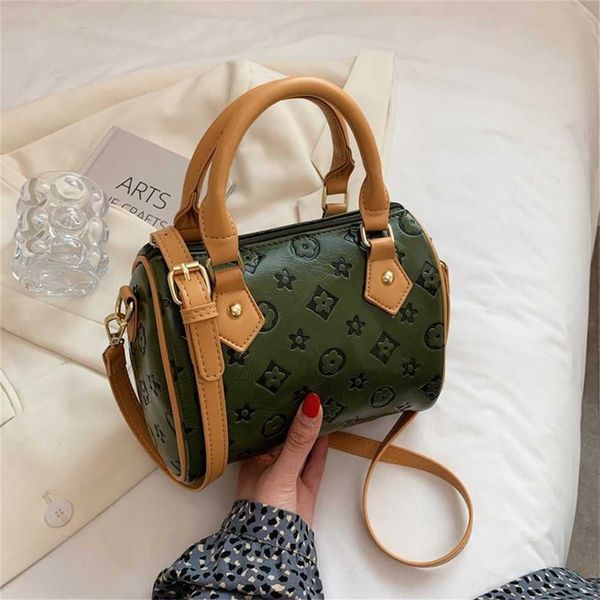 summer new shoulder women's contrast handbag fashion crossbody bag large bright face 55% off factory online
summer new shoulder women's contrast handbag fashion crossbody bag large bright face 55% off factory online