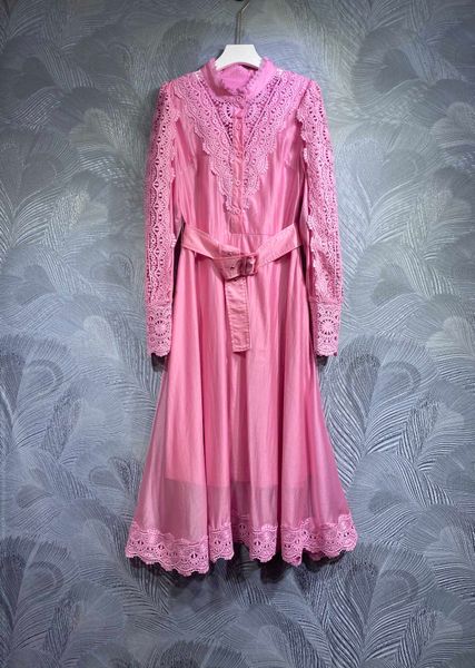 new autumn 2023, stand neck and water soluble floral long sleeved dress, italian designer, Black;gray
new autumn 2023, stand neck and water soluble floral long sleeved dress, italian designer, Black;gray