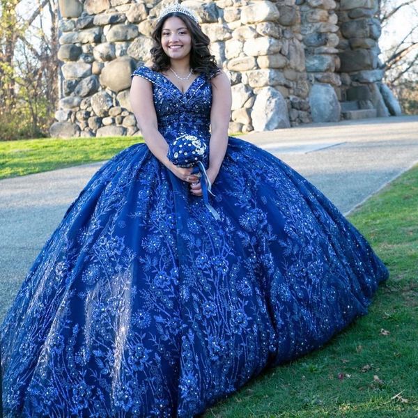 royal blue shiny beading off the shoulder quinceanera dresses ball gown applique flowers crystal corset sweet party wear vestidos de 15, Blue;red
royal blue shiny beading off the shoulder quinceanera dresses ball gown applique flowers crystal corset sweet party wear vestidos de 15, Blue;red
