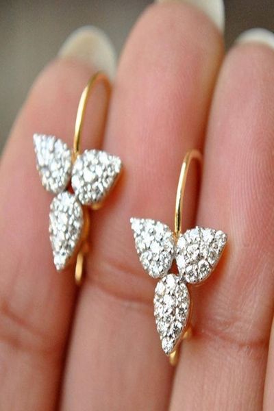 2020 personality micro zirconium trifoliate earrings female net earrings women wedding earrings fashion jewlery gift8617143, Silver
2020 personality micro zirconium trifoliate earrings female net earrings women wedding earrings fashion jewlery gift8617143, Silver