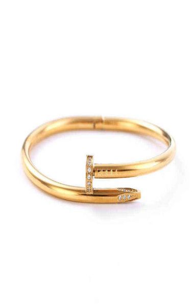 with red dust bag gold silver titanium steel nail bracelet inlay diamond screw cuff women men love couple gift204m3484067, Black
with red dust bag gold silver titanium steel nail bracelet inlay diamond screw cuff women men love couple gift204m3484067, Black