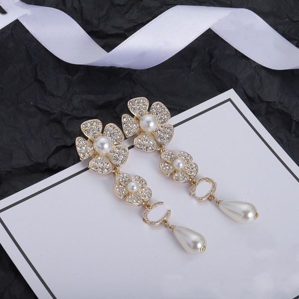plated 925 silver luxury brand designers letters stud geometric famous women round crystal rhinestone earring wedding perty jewerlry circula, Golden;silver
plated 925 silver luxury brand designers letters stud geometric famous women round crystal rhinestone earring wedding perty jewerlry circula, Golden;silver