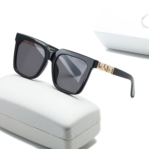 fashion designer sunglasses goggle beach sun glasses for man woman eyeglasses luxury brand v glasses 4318, White;black
fashion designer sunglasses goggle beach sun glasses for man woman eyeglasses luxury brand v glasses 4318, White;black