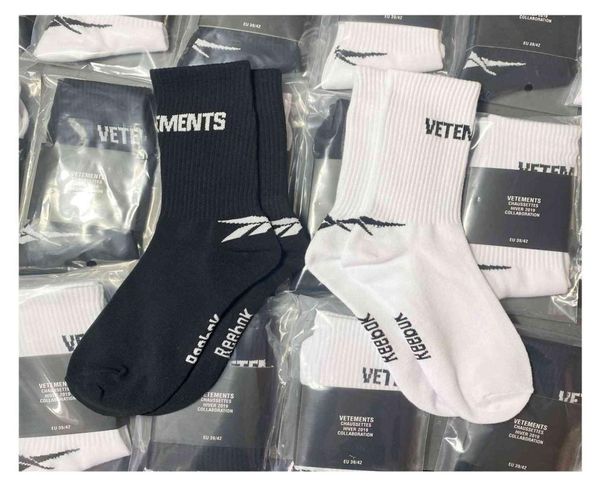0a0z brand vate classic fashion co name letter net red street sports black and white cotton men039s and women039s middle tub6267870
0a0z brand vate classic fashion co name letter net red street sports black and white cotton men039s and women039s middle tub6267870