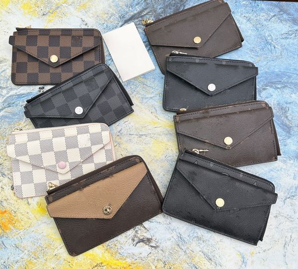 famous designer women's coin purses plaid letter embossed zipper purses keychain buckle wallets luxury brand men and women short wallet, Red;black
famous designer women's coin purses plaid letter embossed zipper purses keychain buckle wallets luxury brand men and women short wallet, Red;black