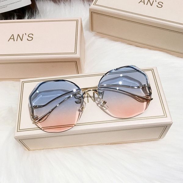 fashion designer sunglasses outdoor timeless classic style glasses retro men's and women's sport driving multi-color, White;black
fashion designer sunglasses outdoor timeless classic style glasses retro men's and women's sport driving multi-color, White;black