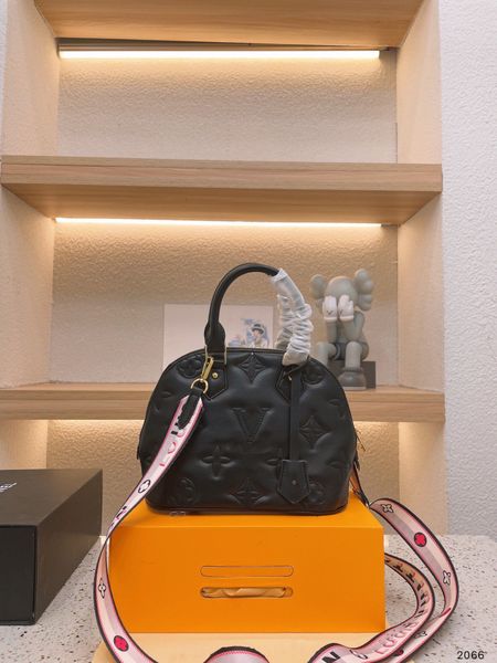 1a fashion makeup bag shoulder bag puzzle large capacity zipper opening leather bag body linen adjustable shoulder strap vacation casual cro
1a fashion makeup bag shoulder bag puzzle large capacity zipper opening leather bag body linen adjustable shoulder strap vacation casual cro