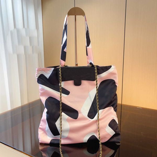 4 color ladies luxury designer shoulder bag pink tote bag designer fashion classic gradient fashion style shopping bag
4 color ladies luxury designer shoulder bag pink tote bag designer fashion classic gradient fashion style shopping bag