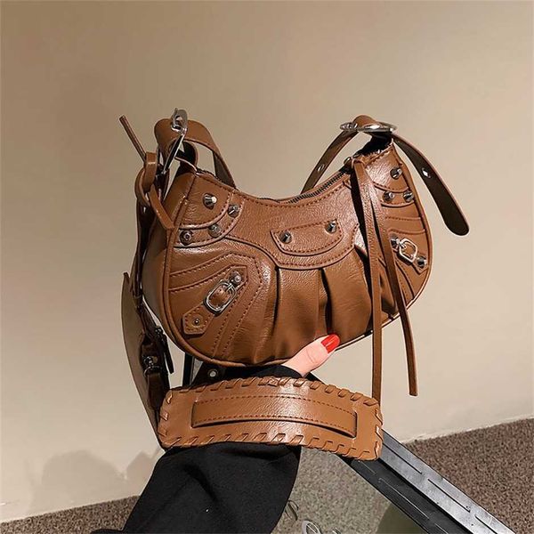 women's pleated riveted nail mother single shoulder crossbody bag 50% off wholesale
women's pleated riveted nail mother single shoulder crossbody bag 50% off wholesale