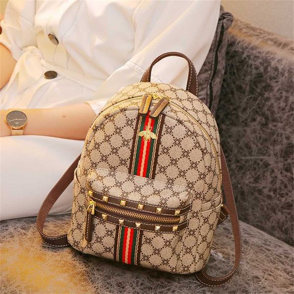 french new genuine women's bag soft leather travel backpack large capacity 70% off outlet clearance
french new genuine women's bag soft leather travel backpack large capacity 70% off outlet clearance
