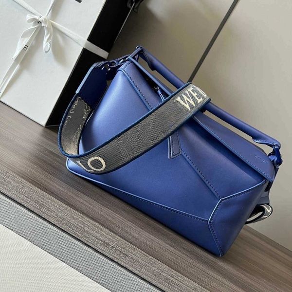 designer bag puzzles crossbody handbag women's leather patchwork embroidery wide strap geometry bags handheld one-shoulder crossbody ha
designer bag puzzles crossbody handbag women's leather patchwork embroidery wide strap geometry bags handheld one-shoulder crossbody ha
