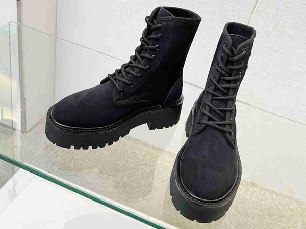 realfine888 5a boots cline 5629320 lace-up bulky tripmphe nylon suede calfskin ankle boot desinger shoes for men with box size 39-45, Black
realfine888 5a boots cline 5629320 lace-up bulky tripmphe nylon suede calfskin ankle boot desinger shoes for men with box size 39-45, Black