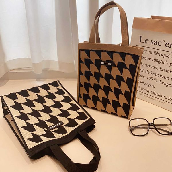 evening bags autumn new korean version niche design houndstooth shoulder bag tote casual versatile handbag diagonal 230828
evening bags autumn new korean version niche design houndstooth shoulder bag tote casual versatile handbag diagonal 230828