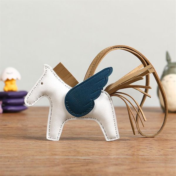 zmmode s 10cm luxury sheepskin horse keychains genuine leather charm brand new women bag ornament handmade pendant trendy accessor1815, Black
zmmode s 10cm luxury sheepskin horse keychains genuine leather charm brand new women bag ornament handmade pendant trendy accessor1815, Black