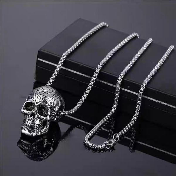 vintage domineering skull head titanium steel pendant necklace with personalized trendy men's fashion punk rock hip-hop accessories, Silver
vintage domineering skull head titanium steel pendant necklace with personalized trendy men's fashion punk rock hip-hop accessories, Silver