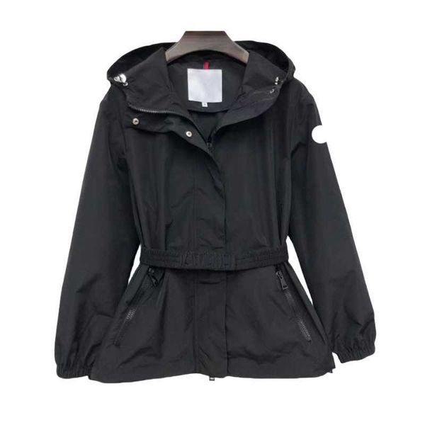 coat designer women wool trench coats belted waistband slim fit hooded short sunscreen coat embroidered badge loose casual versatile small t, Black;brown
coat designer women wool trench coats belted waistband slim fit hooded short sunscreen coat embroidered badge loose casual versatile small t, Black;brown