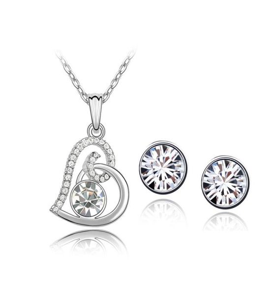 heart design pendant necklace earrings jewelry set made with rovski elements for women party girl valentine's day bijoux gift3938874, Silver
heart design pendant necklace earrings jewelry set made with rovski elements for women party girl valentine's day bijoux gift3938874, Silver
