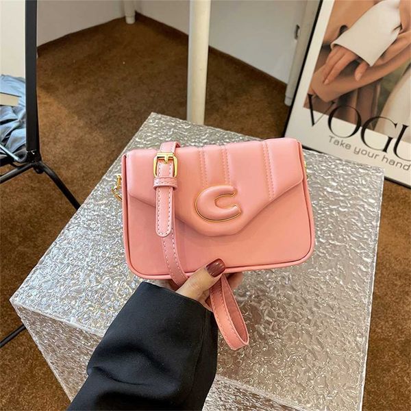 2023 solid fashion personalized daily commuting small single shoulder crossbody new women's bag 50% off outlet store
2023 solid fashion personalized daily commuting small single shoulder crossbody new women's bag 50% off outlet store