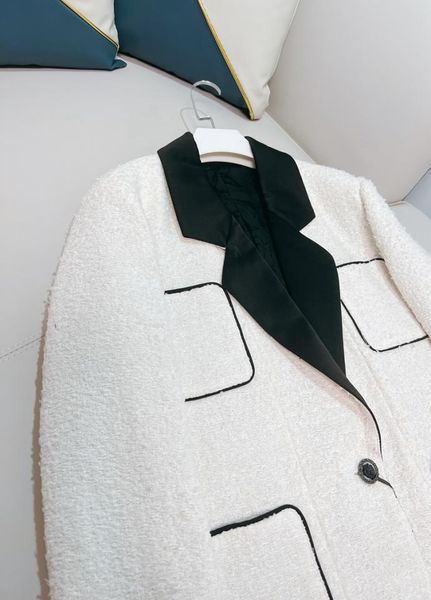 2022 autumn notchedlapel contrast color panelled blazers white long sleeve pockets classic outwear coats o2562794820958, White;black
2022 autumn notchedlapel contrast color panelled blazers white long sleeve pockets classic outwear coats o2562794820958, White;black