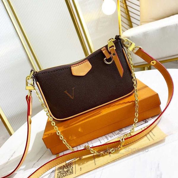 2023 simple crossbody bag luxury design handbag women's classic trend simple flip women's hand chain bag leather women's chec
2023 simple crossbody bag luxury design handbag women's classic trend simple flip women's hand chain bag leather women's chec