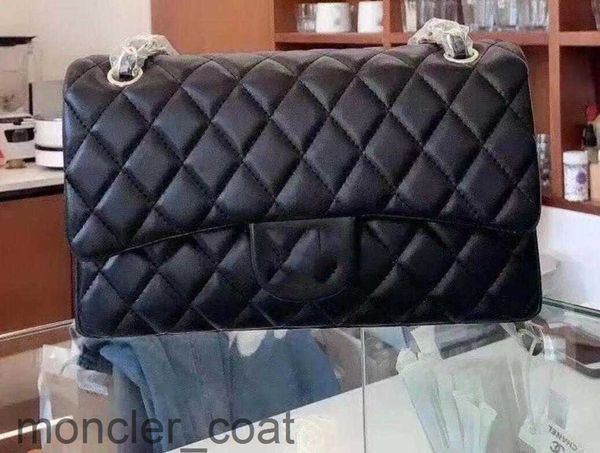 leather bag women's luxury designer fashion letter shoulder high messenger handbag outdoor high-end single diagonal cross bags
leather bag women's luxury designer fashion letter shoulder high messenger handbag outdoor high-end single diagonal cross bags
