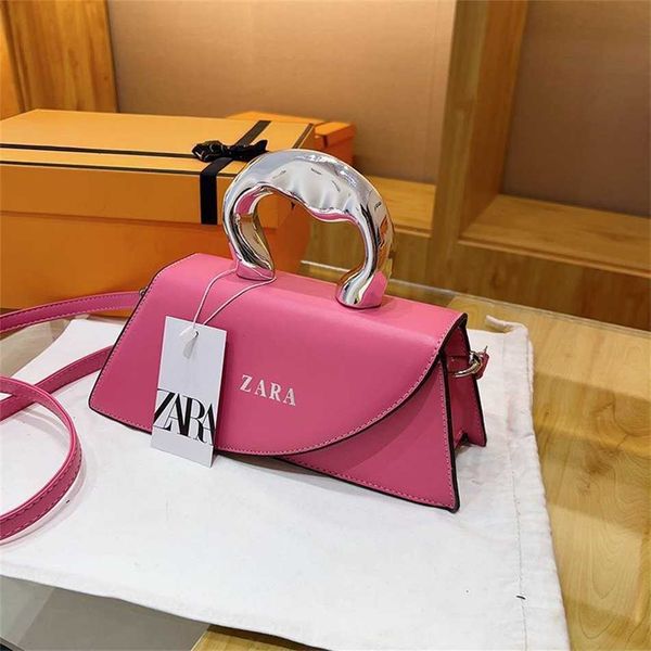 new women's texture solid color chain versatile embroidery line pattern small square single shoulder crossbody bag clearance 85% off
new women's texture solid color chain versatile embroidery line pattern small square single shoulder crossbody bag clearance 85% off