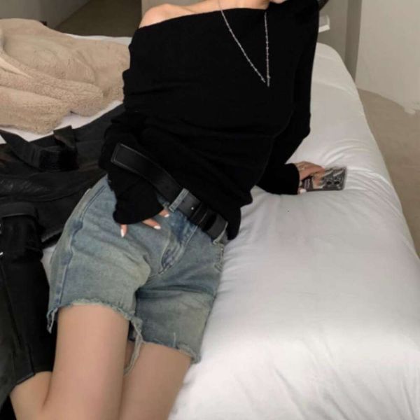straight shouldered languid sweater for women autumn design niche backless black slimming style, White;black
straight shouldered languid sweater for women autumn design niche backless black slimming style, White;black