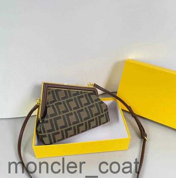 fashion re-edition nylon designer bags for woman luxury handbag men lady womens 2022 crossbody tote hobo shoulder purse handbags bag wallet
fashion re-edition nylon designer bags for woman luxury handbag men lady womens 2022 crossbody tote hobo shoulder purse handbags bag wallet