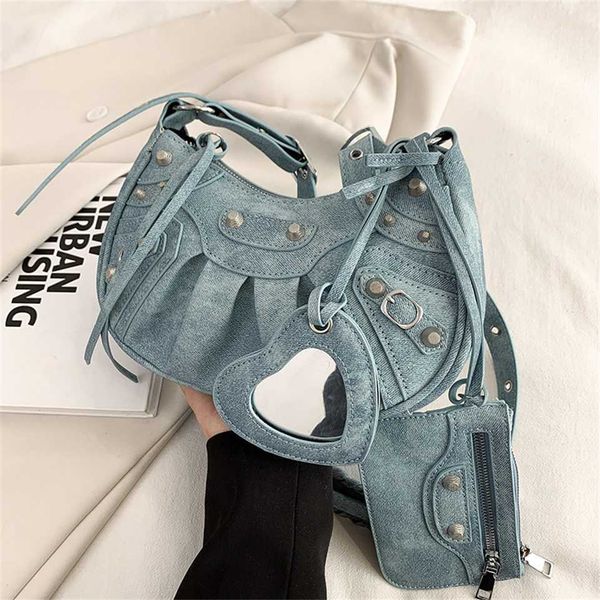 2023 new underarm rivet locomotive folded crescent mother single shoulder crossbody bag female 70% off outlet clearance
2023 new underarm rivet locomotive folded crescent mother single shoulder crossbody bag female 70% off outlet clearance