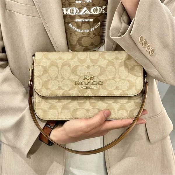 new women's old flower one crossbody brynn shoulder square box underarm bag off wholesale
new women's old flower one crossbody brynn shoulder square box underarm bag off wholesale