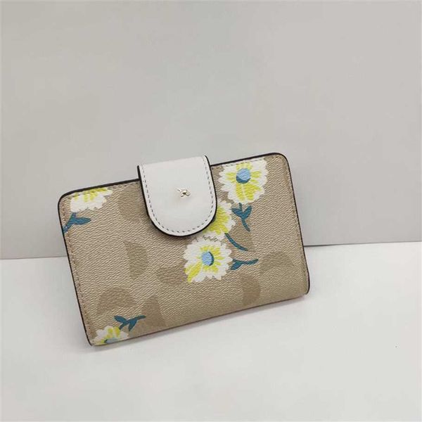 luxury handbags designer bags coin purse 's short wallets card flower patterns with box, Red;black
luxury handbags designer bags coin purse 's short wallets card flower patterns with box, Red;black
