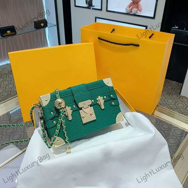 designer nocei dressing case fashion small square box bag chain shoulder crossbody bag women leather makeup bag classic lipstick pouch mobil
designer nocei dressing case fashion small square box bag chain shoulder crossbody bag women leather makeup bag classic lipstick pouch mobil