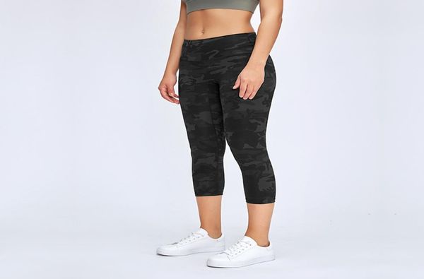nude yoga capris women leggings high waist buttocks slim body fitness pants running sports gym clothes trouses1400106, Black
nude yoga capris women leggings high waist buttocks slim body fitness pants running sports gym clothes trouses1400106, Black