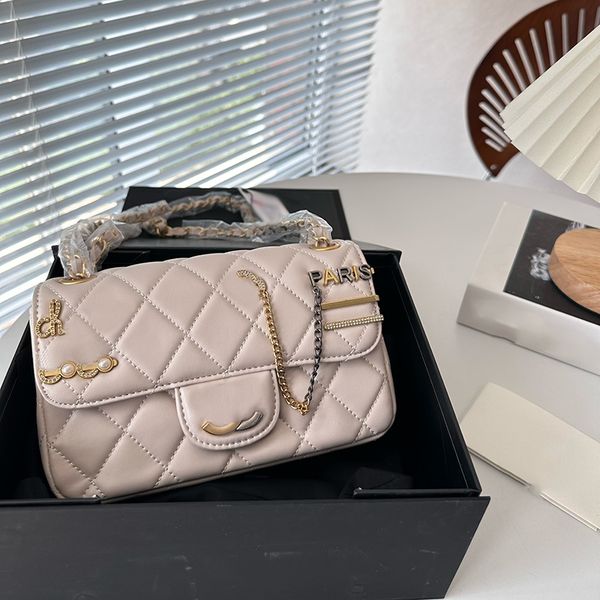 designer womens shoulder bag leather diamond pearl jewelry hardware metal buckle luxury handbag oblique shoulder bag makeup sacoche mouth re
designer womens shoulder bag leather diamond pearl jewelry hardware metal buckle luxury handbag oblique shoulder bag makeup sacoche mouth re