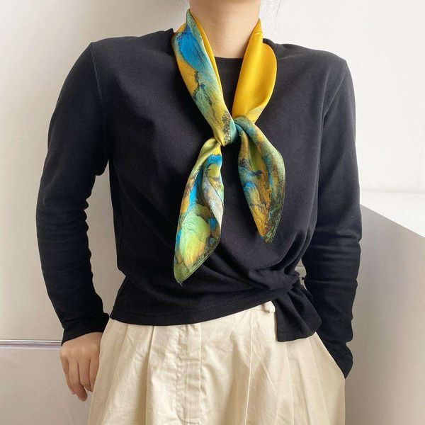 title thousand scarf miles of rivers and mountains painting silk spring summer hangzhou mulberry, Blue;gray
title thousand scarf miles of rivers and mountains painting silk spring summer hangzhou mulberry, Blue;gray