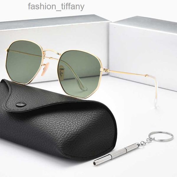cool sunglasses classic polarized sunglasses female designer 2023 luxury alloy metal polaroid hd tempered glass lenses retro glasses sunglas, White;black
cool sunglasses classic polarized sunglasses female designer 2023 luxury alloy metal polaroid hd tempered glass lenses retro glasses sunglas, White;black