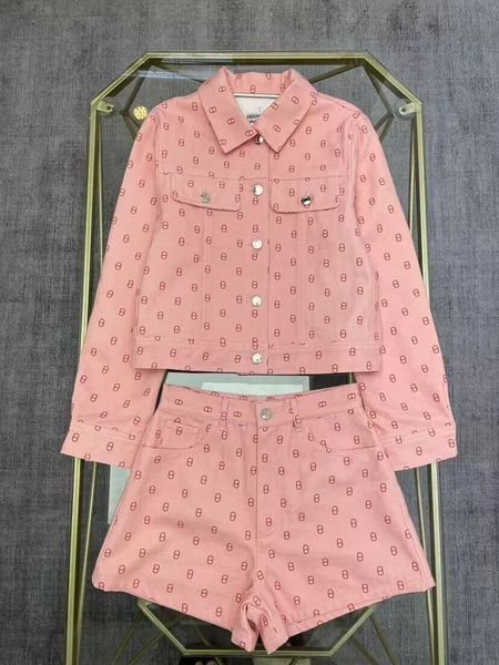 2023 classic print stand collar denim jacket all match dress high waist skirt pink color style fashion, Black;brown
2023 classic print stand collar denim jacket all match dress high waist skirt pink color style fashion, Black;brown