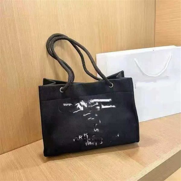 new red fashion tote casual one shoulder portable canvas shopping bag 50% off outlet store
new red fashion tote casual one shoulder portable canvas shopping bag 50% off outlet store