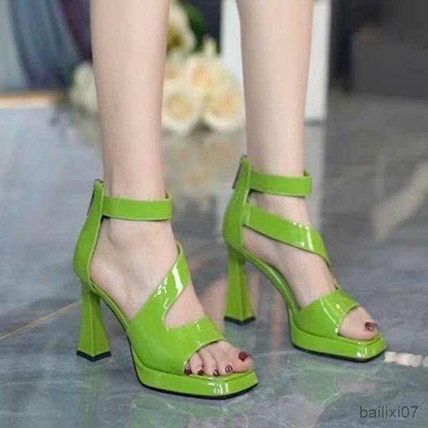 dress shoes summer new sandals for women 2023 flowers transparent high heels platform thick heel ladies banquet shoes r230901, Black
dress shoes summer new sandals for women 2023 flowers transparent high heels platform thick heel ladies banquet shoes r230901, Black